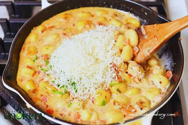 Creamy Tomato Gnocchie